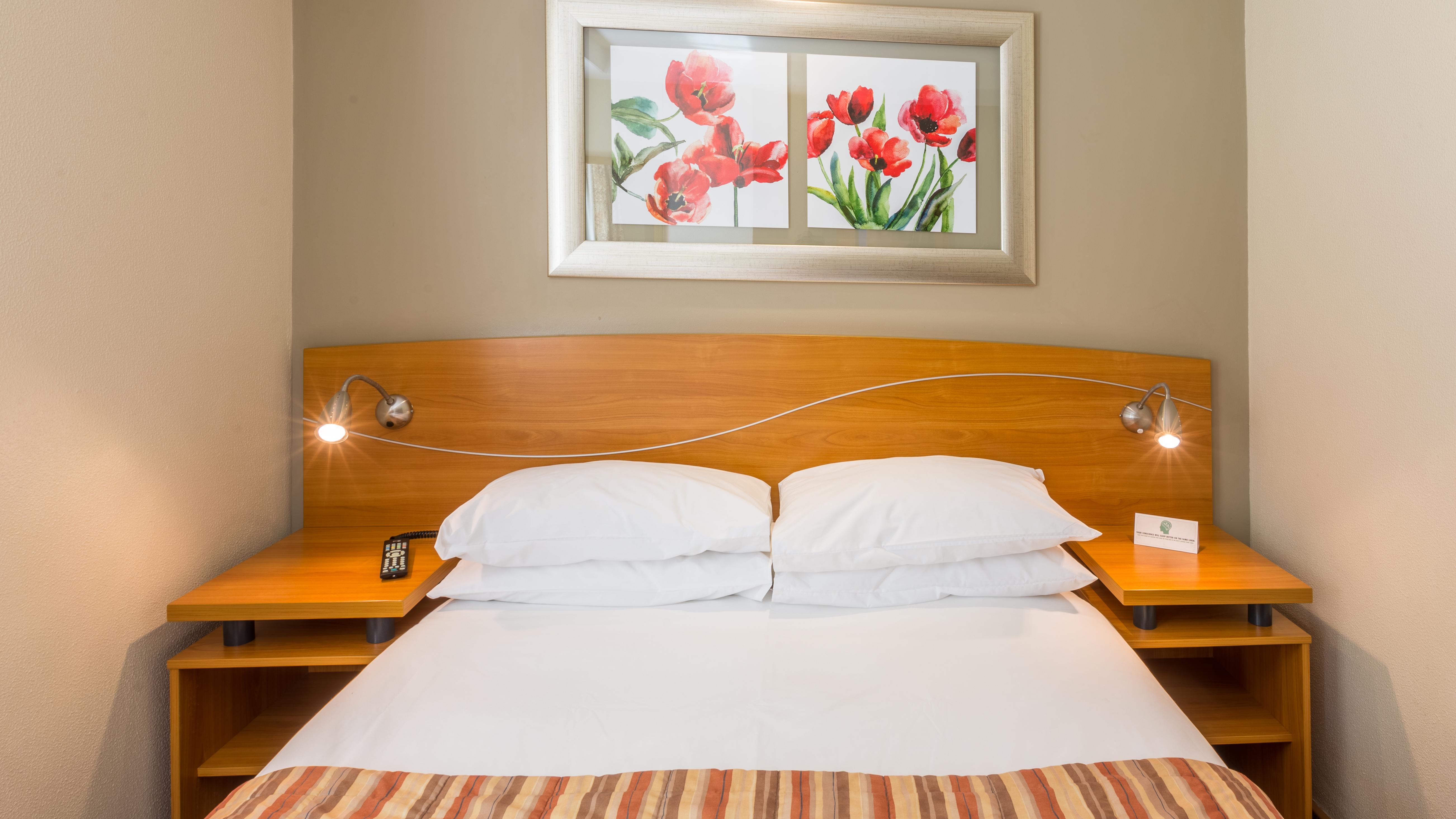 Town Lodge Menlo Park Pretoria Bagian luar foto